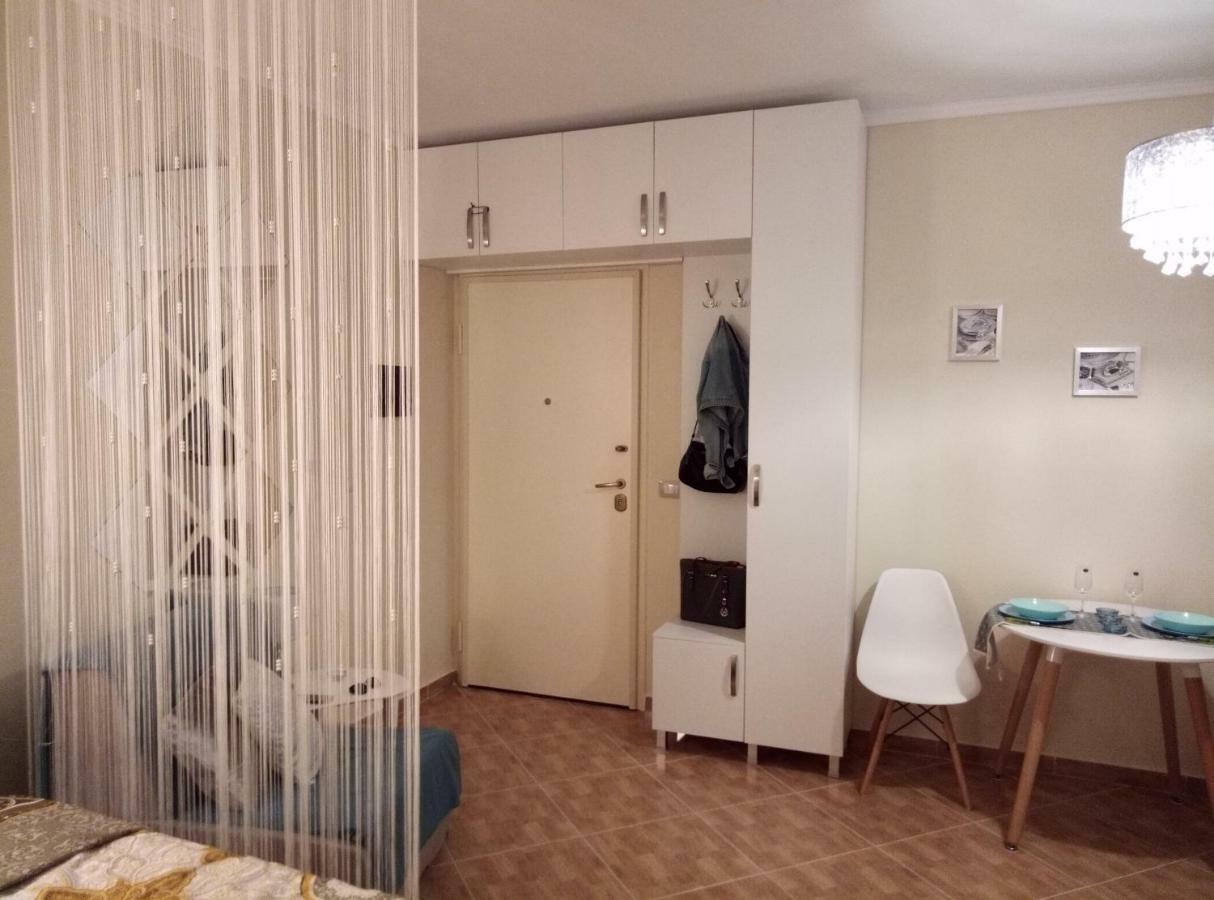 Elen Apartment Orikum Exterior foto